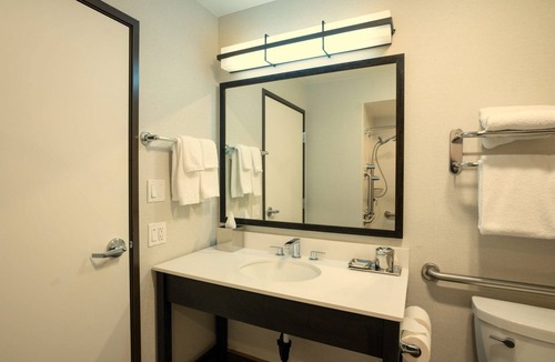 Orchard District Resort | Riverhouse Lodge