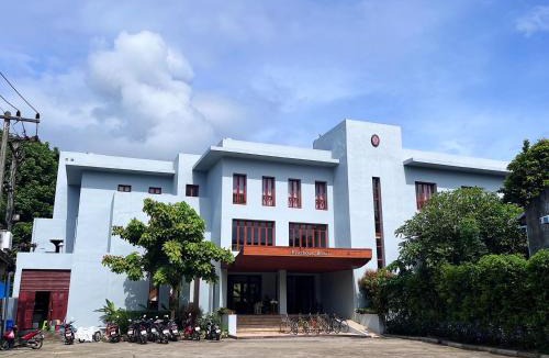 Mae Sariang Resort | Riverhouse Resort