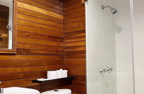 Mae Sariang Hotel | Riverhouse Resort