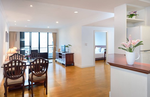 Nonthaburi Hotel | Riverine Place Hotel and Residence