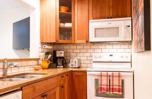 Glacier House | Rivers Edge at Snowater