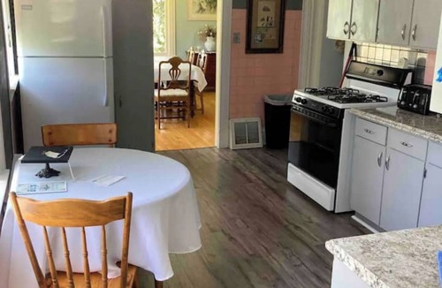 Warroad House | Rivers Edge Victorian Inn