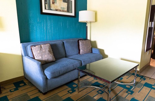 Three Rivers Hotel | Rivers Inn & Suites