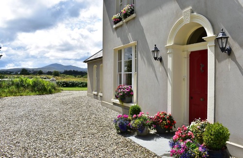 Carndonagh Bed & Breakfast | Riversdale Country House - Deluxe King Room