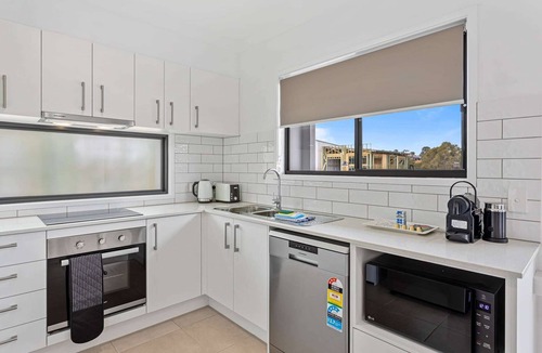Murrumba Downs Apartment | Riverside 3-Bed Home with Study Nook and BBQ
