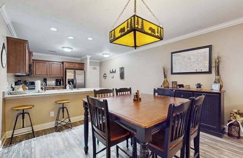 Helen Condo | Riverside Bears Den - Central Location
