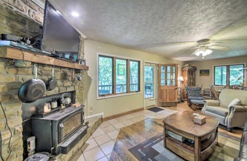 Scipio House | Riverside Cabin w/3 Decks in North Vernon!