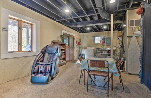 Scipio Cottage | Riverside Cabin w/3 Decks in North Vernon!