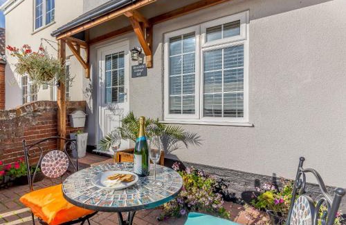 Reedham House | Riverside Cottage
