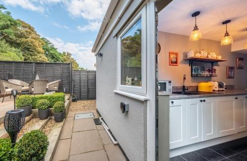 Reedham House | Riverside Cottage
