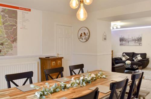 Stanhope House | Riverside Cottage - Uk32405