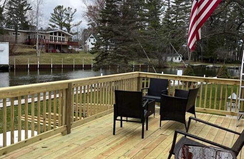Indian River Cabin | Riverside Escape | Perfect for Families & Friends