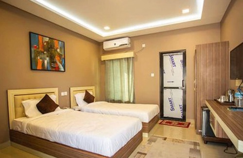 Devachuli Hotel | Riverside Green House Resort