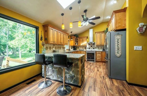 Fishers House | Riverside Haven | Secluded Oasis | Hot Tub | Grill