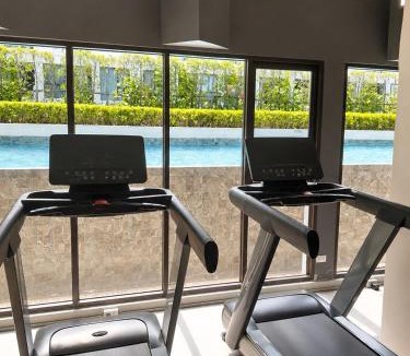 Bang Lamphu Lang Apartment | Riverside Hideaway, Pool, BTS, Iconsiam