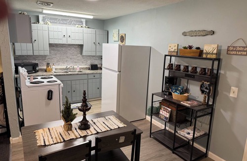 Grand Rapids Apartment | Riverside Hideaway, 880sf, 1 bedroom, 2nd story, apartment