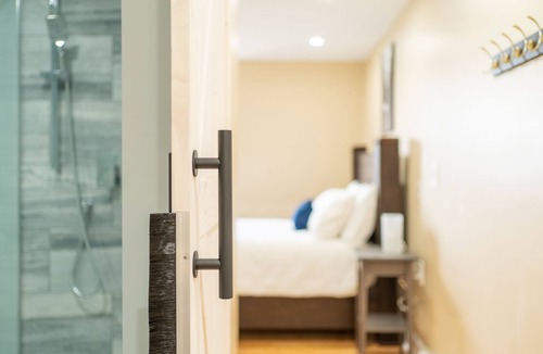 New Glasgow House | Riverside Inn