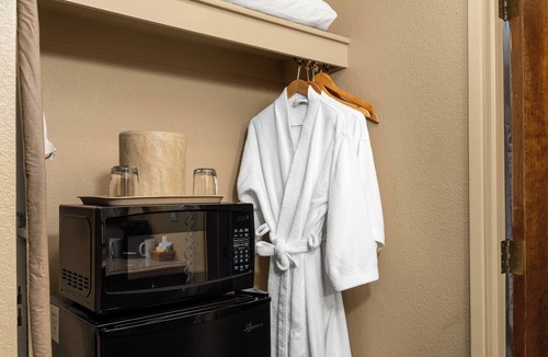 Grants Pass Hotel | Riverside Inn