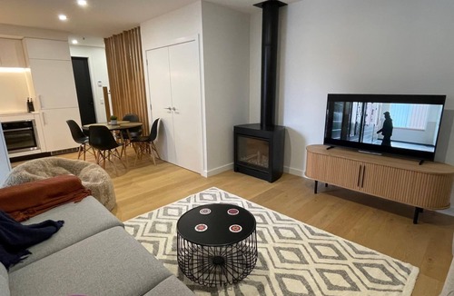 Albert Town House | Riverside Lodge - Two Bedroom Luxury Townhouse