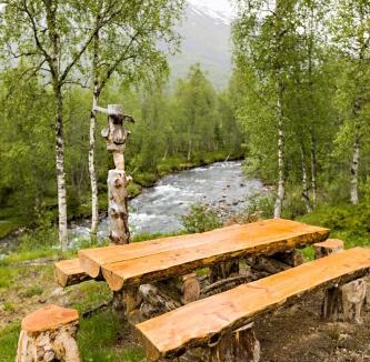 Hornindal House | Riverside