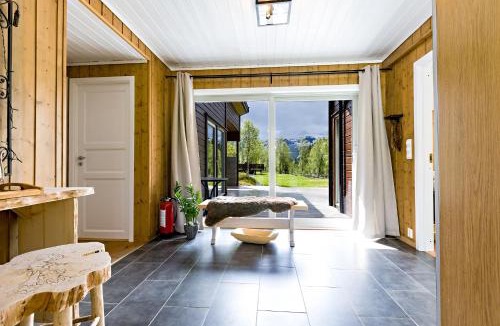 Hornindal House | Riverside