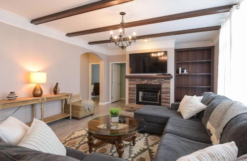 Arden House | Riverside Ranch by AvantStay