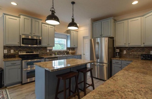 Arden House | Riverside Ranch by AvantStay