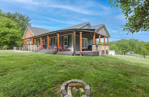 Arden House | Riverside Ranch by AvantStay