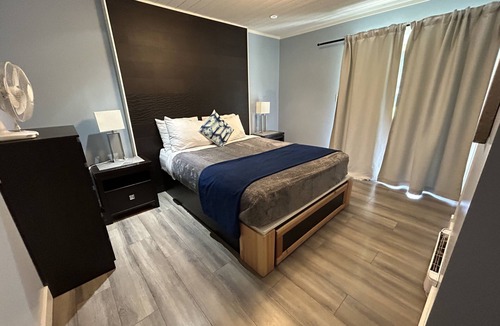 Regional District of Nanaimo Resort | Riverside Resort - One Bedroom Semi-Detached Cabin Suite