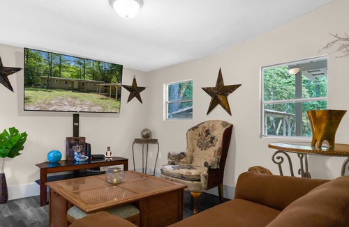 Nobleton House | Riverside Retreat