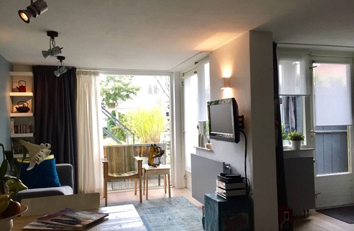 Groningen Bed & Breakfast | Riverside Studio Groningen, incl free parking and bikes