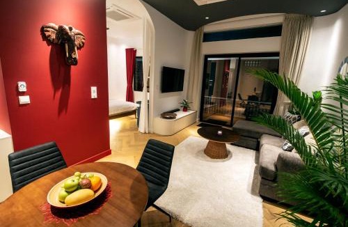 Daun Penh Apartment | Riverside Studio