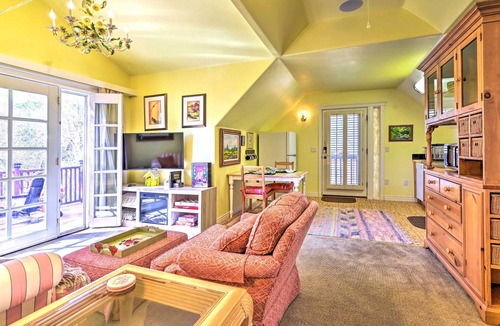 Payson Apartment | Riverside Tree House Suite w/Balcony & Grill