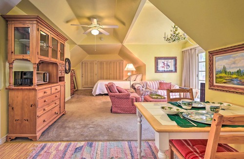 Payson Apartment | Riverside Tree House Suite w/Balcony & Grill