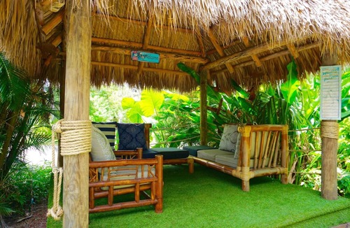 Pompano Beach Condo | Riverside Vacation Rentals by Rocketstay
