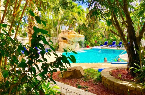 Pompano Beach Condo | Riverside Vacation Rentals by Rocketstay