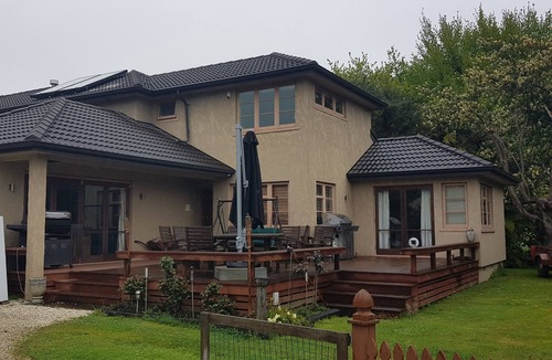 Rotorua Villa | Riverside Villa Close to Rotorua CBD