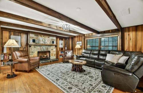 Raccoon Ridge House | Riversong on the Toccoa