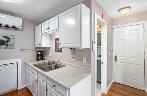 Saugatuck Apartment | Riverview apt. in heart of downtown Saugatuck!