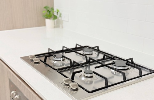 Hamilton Apartment | RiverView Breeze Hamilton 3B2B with Free Parking