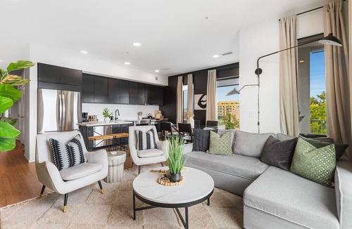 North Capitol Condo | Riverview Condo with Garage, Balcony, Walk Downtown
