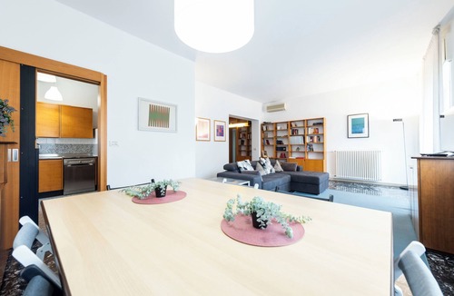 Verona City Centre Apartment | Riverview Luxury Flat