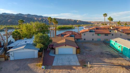Bullhead City House | Riverview Oasis
