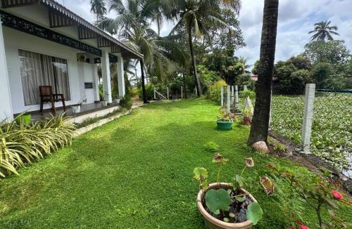 Kainakary Villa | Riverview villa
