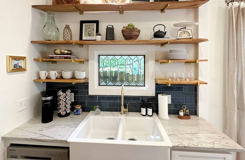 Columbus House | Riverwalk Mill Cottage - Southern Charm Stay
