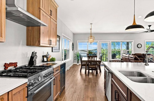 Riverside House | RiverWest Goldies - Sauna - Dog Friendly
