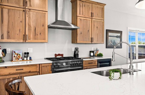 Riverside House | RiverWest Goldies - Sauna - Dog Friendly