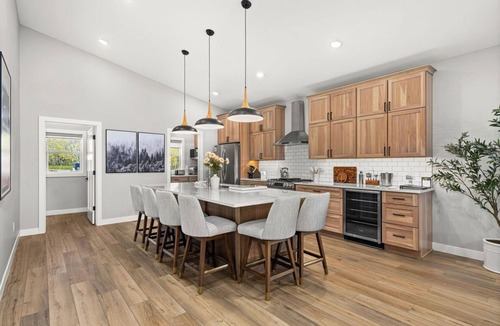 Duluth House | RiverWest Rivers Edge -River View - -Pet Free - Hot Tub