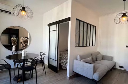 Vernier Apartment | Riviera Escape - Stylish 1BR Near Beach & Old Town