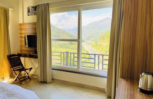Ukhimath Hotel | Riyansh hotel and restaurant